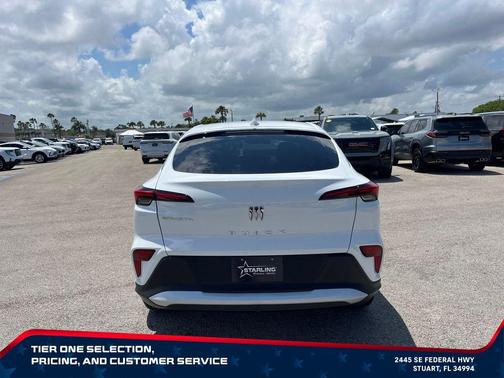 Summit White 2026 Buick Envista Preferred FWD