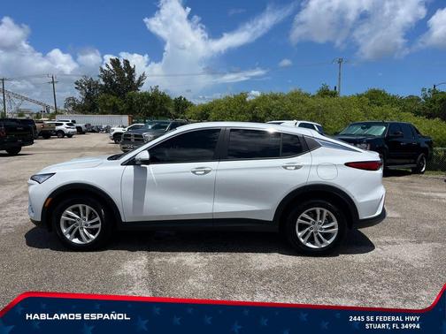 Summit White 2025 Buick Envista Preferred FWD