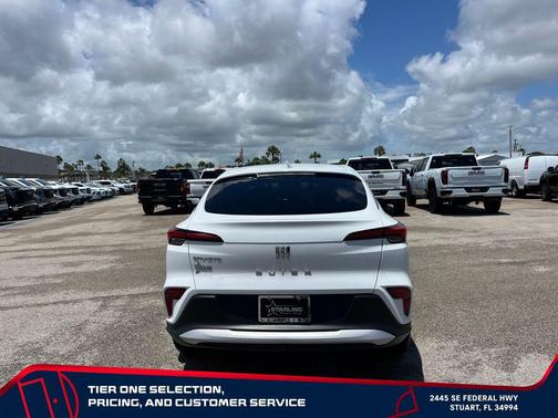 Summit White 2025 Buick Envista Preferred FWD