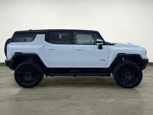 2025 GMC HUMMER EV SUV 2X