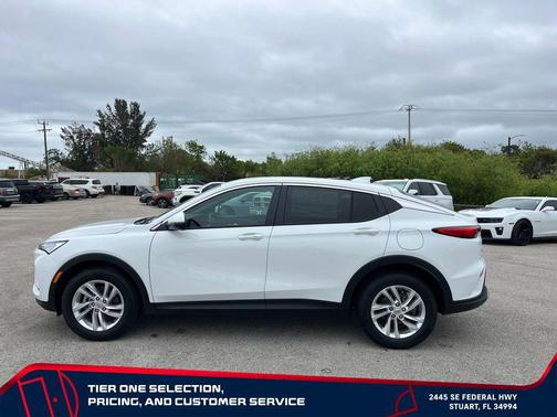 Summit White 2026 Buick Envista Preferred FWD
