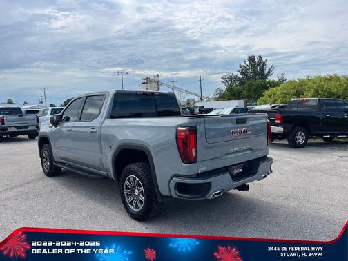 Thunderstorm Gray 2024 GMC Sierra 1500 AT4