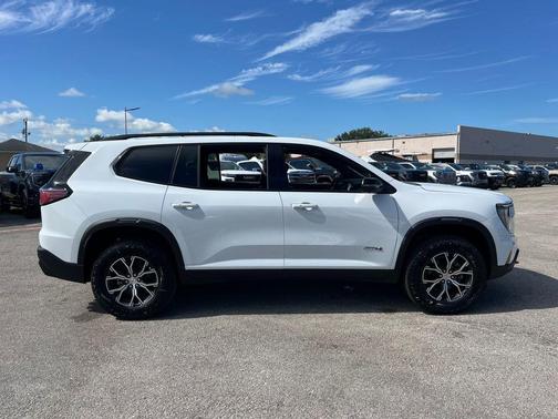 2026 GMC Acadia AWD AT4