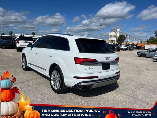 2025 Audi Q7 45 Premium