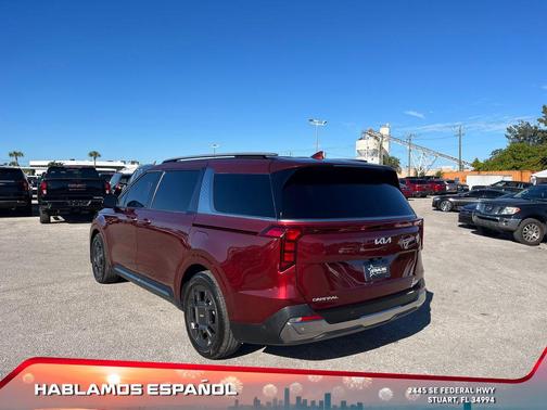 2025 Kia Carnival SX