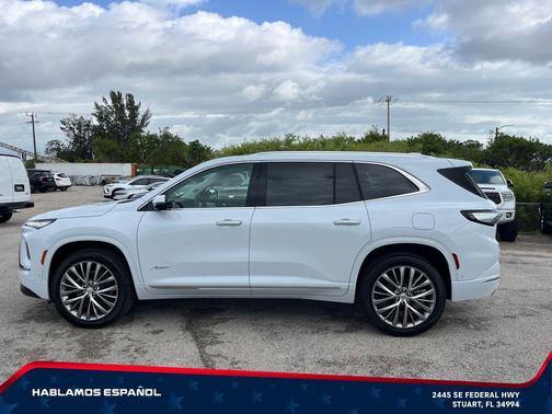iridescent white tricoat 2026 Buick Enclave Avenir FWD