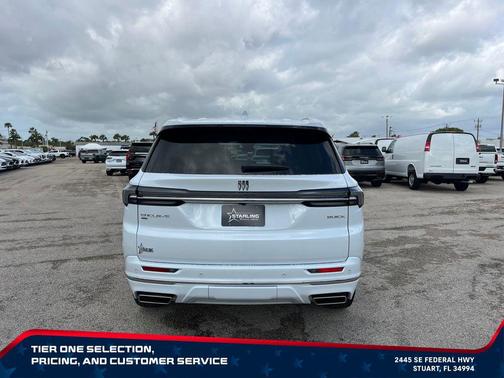 iridescent white tricoat 2026 Buick Enclave Avenir FWD