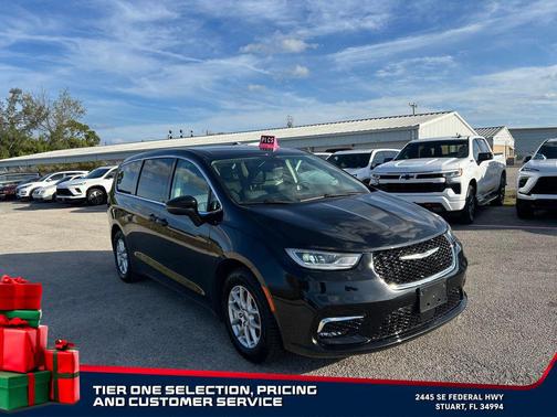 2023 Chrysler Pacifica Touring L