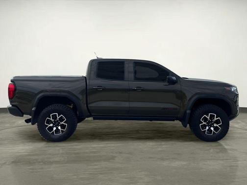 2024 GMC Canyon AT4X