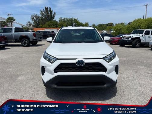 2024 Toyota RAV4 Hybrid XLE