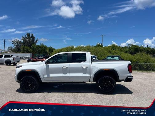 Summit White 2026 GMC Canyon Elevation