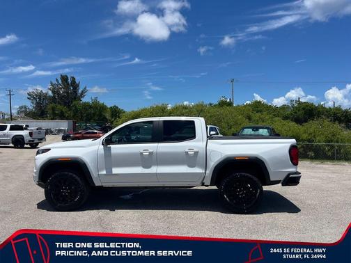 Summit White 2026 GMC Canyon Elevation