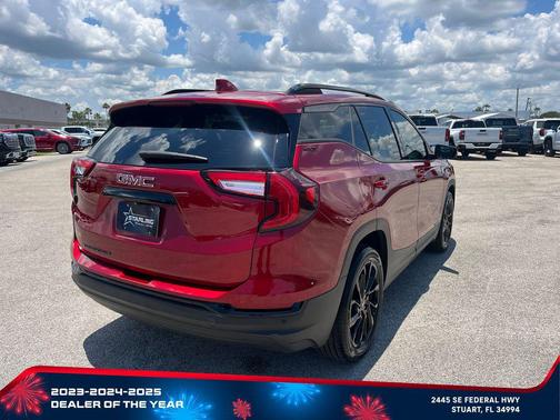 Volcanic Red Tintcoat 2024 GMC Terrain SLT