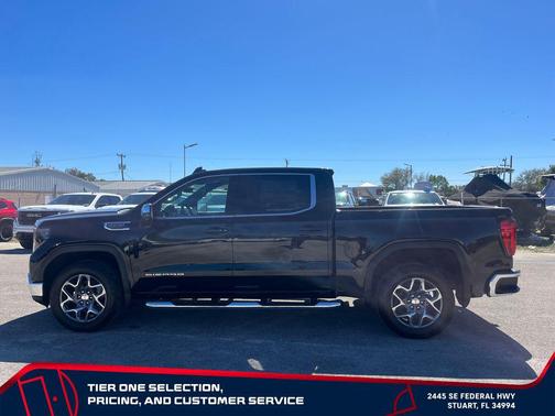 Onyx Black 2026 GMC Sierra 1500 SLE