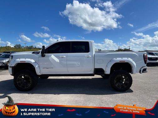 2024 GMC Sierra 2500 AT4