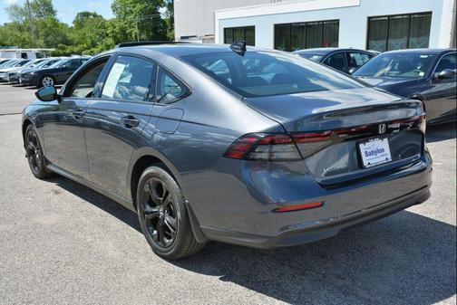 Modern Steel Metallic 2025 Honda Accord SE