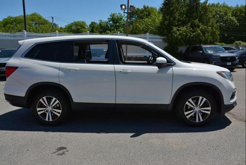 Taffeta White 2017 Honda Pilot EX-L