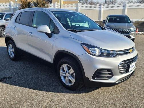 2022 Chevrolet Trax LS