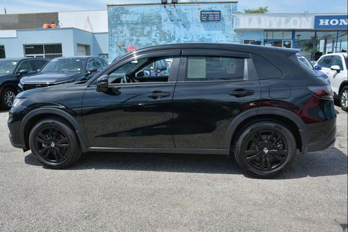Crystal Black Pearl 2026 Honda HR-V AWD Sport