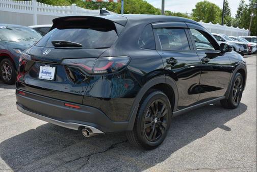 Crystal Black Pearl 2026 Honda HR-V AWD Sport