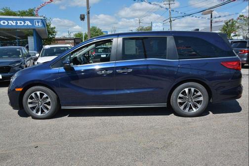 Obsidian 2023 Honda Odyssey EX-L
