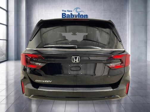 Crystal Black Pearl 2026 Honda Odyssey EX-L