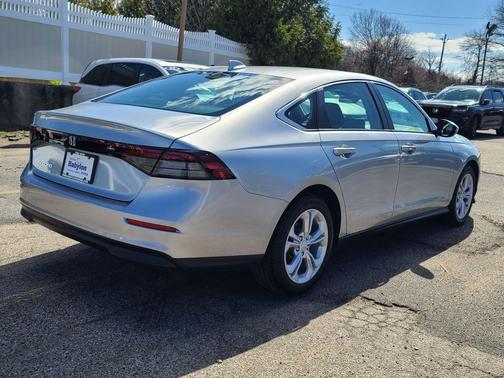 2025 Honda Accord LX 1.5T