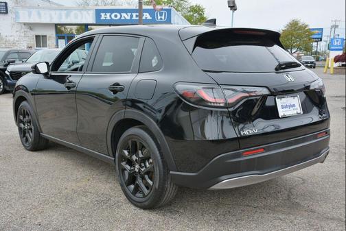 Crystal Black Pearl 2023 Honda HR-V AWD Sport