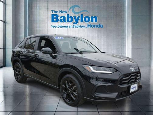 Crystal Black Pearl 2023 Honda HR-V AWD Sport