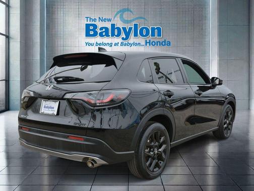 Crystal Black Pearl 2023 Honda HR-V AWD Sport