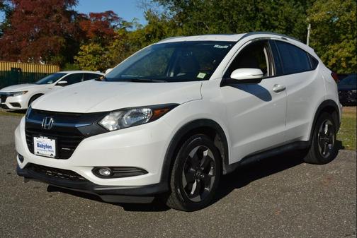 Wh 2018 Honda HR-V EX-L w/Navigation