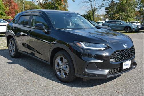 Crystal Black Pearl 2027 Honda HR-V LX