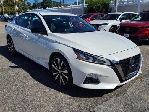 2021 Nissan Altima SR Intelligent AWD