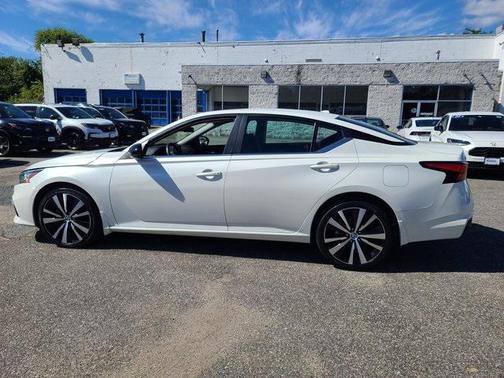 2021 Nissan Altima SR Intelligent AWD