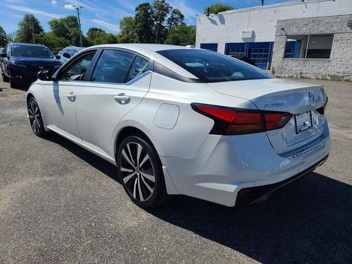 2021 Nissan Altima SR Intelligent AWD