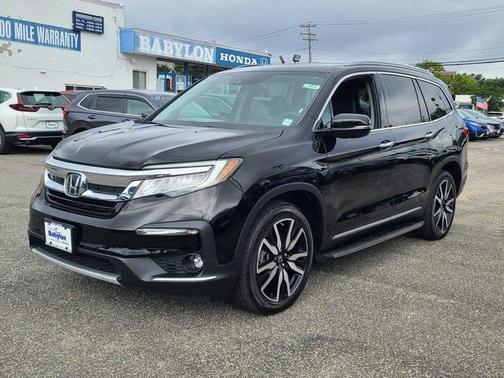 2022 Honda Pilot Touring 8-Passenger