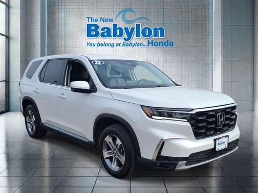 2023 Honda Pilot AWD EX-L 8 Passenger