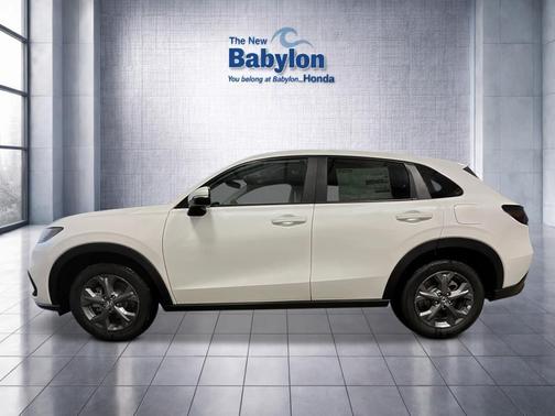 Platinum White Pearl 2027 Honda HR-V LX