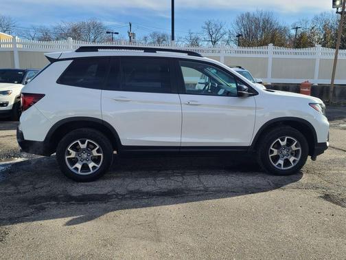 2023 Honda Passport AWD TrailSport