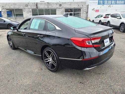 2022 Honda Accord Hybrid Touring