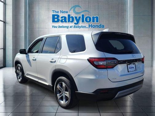 Champagne 2023 Honda Pilot AWD EX-L 8 Passenger