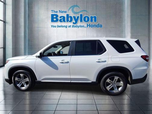 Champagne 2023 Honda Pilot AWD EX-L 8 Passenger