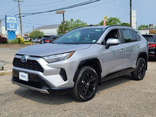 2023 Toyota RAV4 Hybrid SE