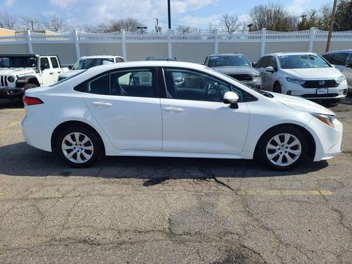 Ice Cap 2023 Toyota Corolla LE