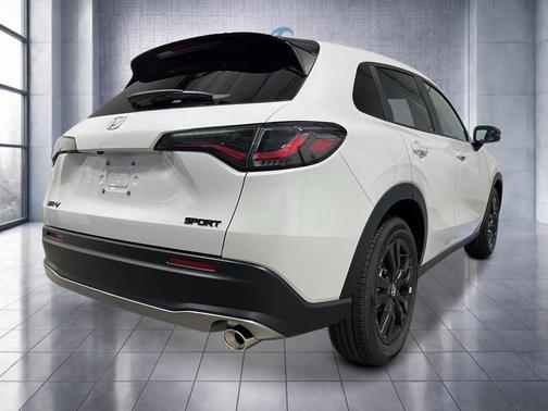 Platinum White Pearl 2026 Honda HR-V AWD Sport