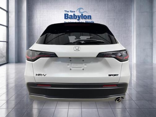 Platinum White Pearl 2026 Honda HR-V AWD Sport