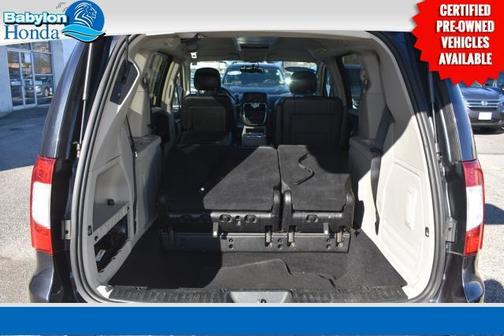 2014 Chrysler Town & Country Touring