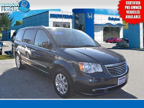 2014 Chrysler Town & Country Touring
