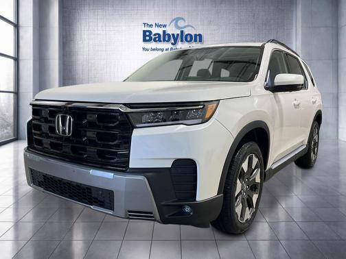 Platinum White Pearl 2026 Honda Pilot Touring 8-Passenger