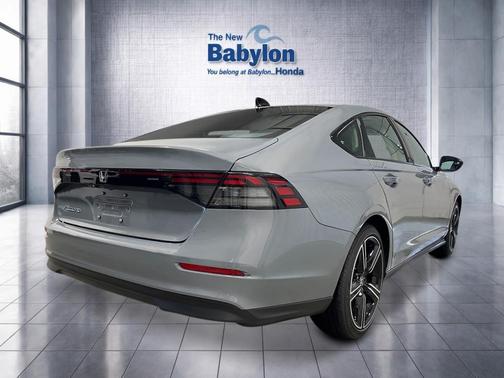 Urban Gray Pearl 2026 Honda Accord SE